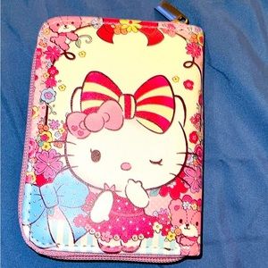 Sanrio print wallet.